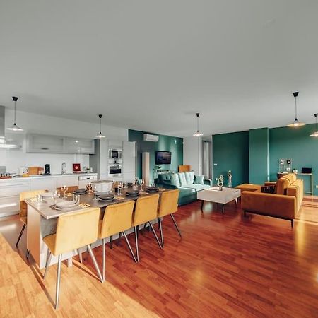 Design 3Bd Apartment Cooking Area In Architect Villa Prag Eksteriør billede